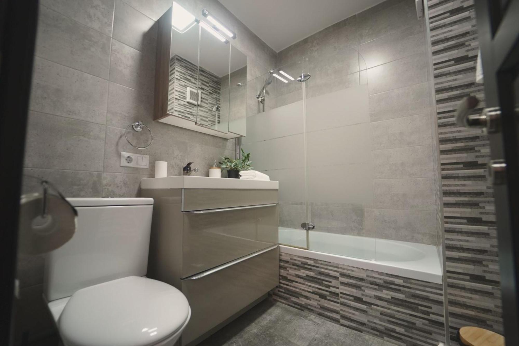 Luxury Apartament Ultracentral Of Suceava Esplanada Ngoại thất bức ảnh